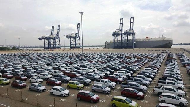 TP HCM: Mới đầu năm, ô tô sang, siêu sang đã ùn ùn đổ về Việt Nam - Ảnh 1. TP HCM: Mới đầu năm, ô tô sang, siêu sang đã ùn ùn đổ về Việt Nam - Ảnh 1.