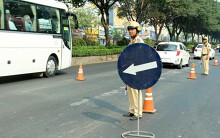 Người ngồi sau trên ô tô không thắt dây an toàn bị phạt bao nhiêu tiền?