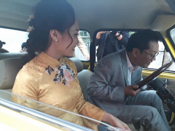 Rò rỉ ảnh đám cưới ở Thái Bình của NSND Trung Hiếu và vợ trẻ đẹp kém 19 tuổi - Ảnh 5. Rò rỉ ảnh đám cưới ở Thái Bình của NSND Trung Hiếu và vợ trẻ đẹp kém 19 tuổi - Ảnh 5.