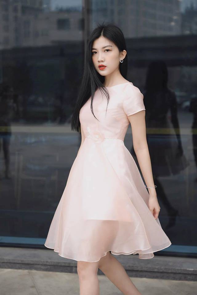 Ngoài Mai Những cô gái trong thành phố, Bình An còn có rất nhiều bạn gái xinh đẹp - Ảnh 4. Ngoài Mai Những cô gái trong thành phố, Bình An còn có rất nhiều bạn gái xinh đẹp - Ảnh 4.