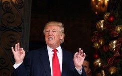 Cuối tuần 'xả giận' trên Twitter của Trump