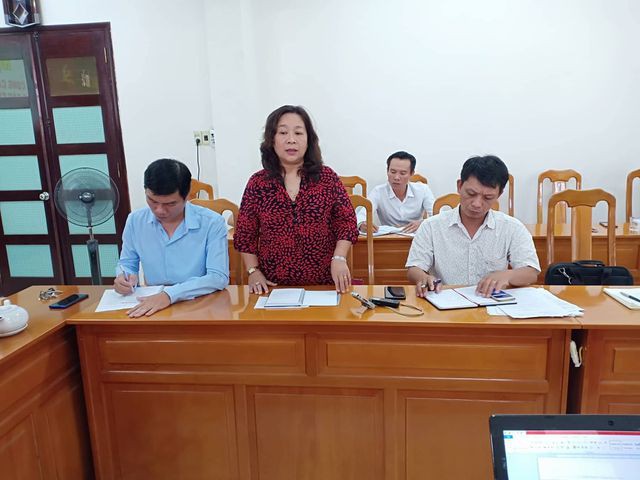 Vụ cô giáo vào nhà nghỉ với nam sinh lớp 10: Cô trò có tình cảm với nhau - Ảnh 1.