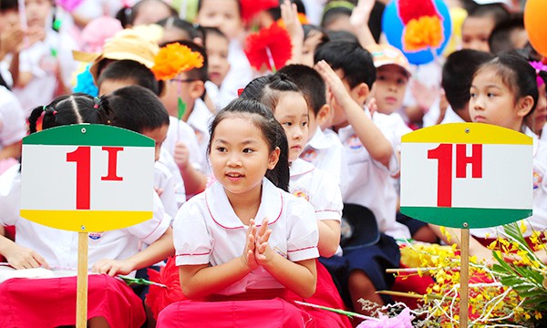 Con vào lớp 1: Chuyển trường mầm non cho con 4 lần để tìm được trường không dạy chữ - Ảnh 1. Con vào lớp 1: Chuyển trường mầm non cho con 4 lần để tìm được trường không dạy chữ - Ảnh 1.