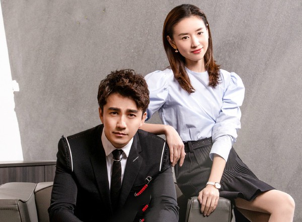 Đổng Khiết ngọt ngào, trẻ trung trong hình ảnh nữ thư kí dù đã gần tuổi tứ tuần - Ảnh 3.