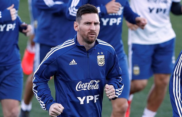 Thông số cực khủng về Messi, MU lo dần đi là vừa - Ảnh 2.