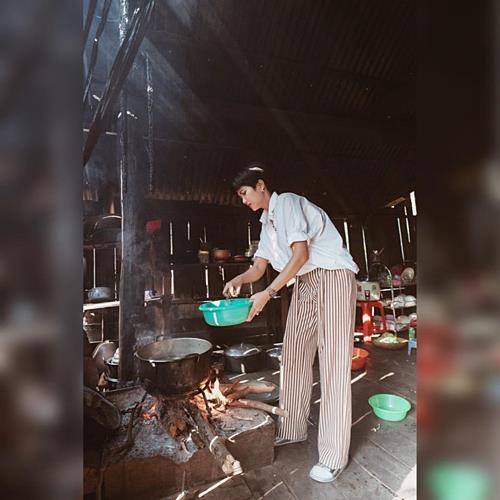 Không quần là, áo lượt, nhiều mĩ nhân Việt vẫn khiến người hâm mộ phải đứng ngồi không yên vì lí do này - Ảnh 8.