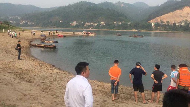 Thủ tướng Chính phủ chỉ đạo điều tra làm rõ nguyên nhân khiến 8 học sinh đuối nước - Ảnh 1. Thủ tướng Chính phủ chỉ đạo điều tra làm rõ nguyên nhân khiến 8 học sinh đuối nước - Ảnh 1.