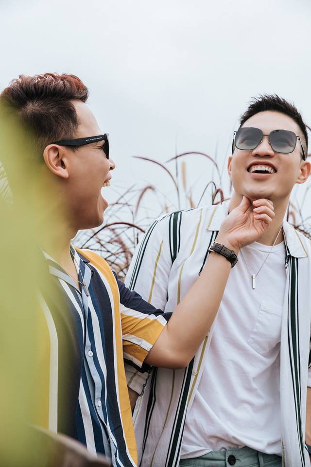 Bộ ảnh tình yêu của cặp đồng tính đẹp trai tại Hội An khiến nhiều người nhìn là mê - Ảnh 10. Bộ ảnh tình yêu của cặp đồng tính đẹp trai tại Hội An khiến nhiều người nhìn là mê - Ảnh 10.