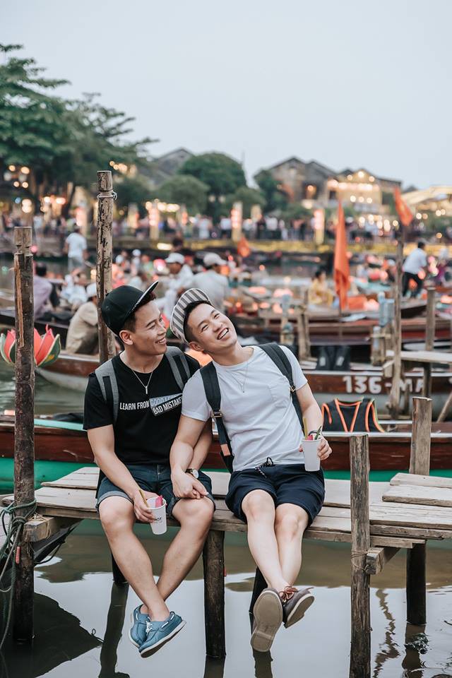 Bộ ảnh tình yêu của cặp đồng tính đẹp trai tại Hội An khiến nhiều người nhìn là mê - Ảnh 16. Bộ ảnh tình yêu của cặp đồng tính đẹp trai tại Hội An khiến nhiều người nhìn là mê - Ảnh 16.