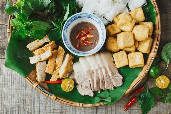 Tối nay ăn gì: Cuối tuần mưa lạnh, trổ tài nấu bún đậu mắm tôm ngon như nhà hàng - Ảnh 6. Tối nay ăn gì: Cuối tuần mưa lạnh, trổ tài nấu bún đậu mắm tôm ngon như nhà hàng - Ảnh 6.