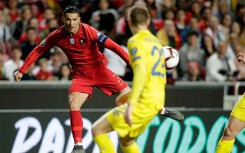 Ronaldo im tiếng, Bồ Đào Nha khởi đầu khó khăn