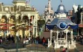 Giẫm đạp tại khu giải trí Disneyland Paris vì báo động giả
