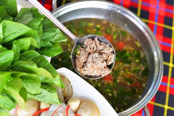 Tối nay ăn gì: Gợi ý cách nấu lẩu cua đồng chuẩn vị cho bữa tối cuối tuần - Ảnh 6. Tối nay ăn gì: Gợi ý cách nấu lẩu cua đồng chuẩn vị cho bữa tối cuối tuần - Ảnh 6.