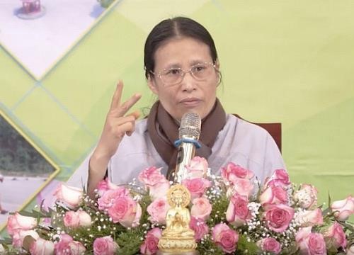 Những kiểu bắt bệnh có một không hai ở bệnh viện Ba Vàng - Ảnh 4.