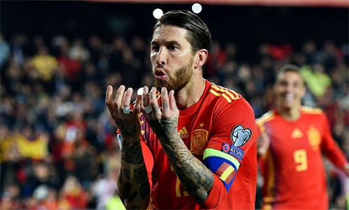 Ramos sút kiểu Panenka ghi bàn quyết định cho Tây Ban Nha - Ảnh 3.