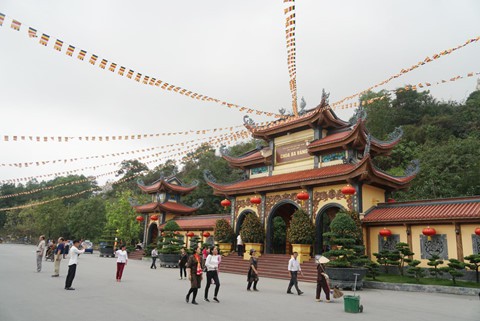 Quy mô hoành tráng của chùa Ba Vàng, nơi gây xôn xao vì thỉnh vong - Ảnh 7.
