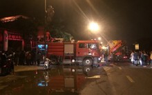 Gia đình 5 người mắc kẹt  ngôi nhà bốc cháy, 1 người tử vong