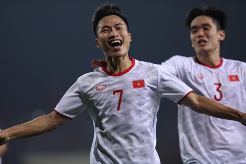 U23 Việt Nam thắng Indonesia, nhưng còn nhiều bất ổn - Ảnh 1. U23 Việt Nam thắng Indonesia, nhưng còn nhiều bất ổn - Ảnh 1.