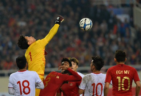 U23 Việt Nam thắng Indonesia, nhưng còn nhiều bất ổn - Ảnh 4.