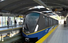 SkyTrain Vancouver - Tuyến đường sắt trên cao không cần người lái