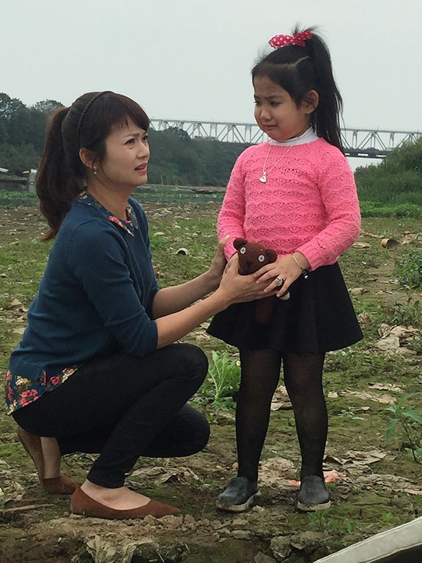 Cô bé bị ghét nhất phim Những cô gái trong thành phố là ai? - Ảnh 2.