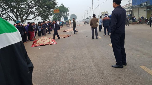Vụ xe khách đâm đoàn người đưa tang ở Vĩnh Phúc: Kiểm tra ma túy, chất kích thích với lái xe - Ảnh 1. Vụ xe khách đâm đoàn người đưa tang ở Vĩnh Phúc: Kiểm tra ma túy, chất kích thích với lái xe - Ảnh 1.
