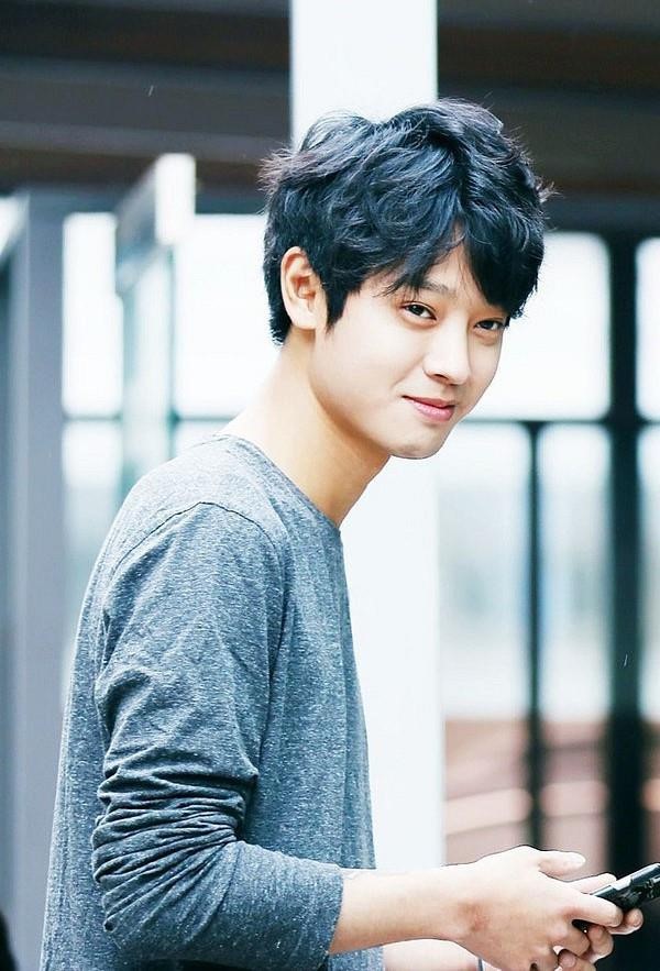 Jung Joon Young hám gái, ham mê tình dục bệnh hoạn từ năm 22 tuổi - Ảnh 2. Jung Joon Young hám gái, ham mê tình dục bệnh hoạn từ năm 22 tuổi - Ảnh 2.