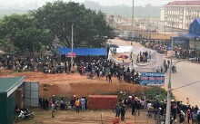 Vụ xe khách đâm đoàn người đưa tang ở Vĩnh Phúc: Xe còn hạn đăng kiểm, tài xế đã trình diện