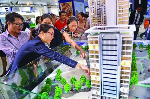 Nguồn cung bất động sản khan hiếm, HoREA kiến nghị TP HCM giải quyết hơn 100 dự án đang đóng băng - Ảnh 1. Nguồn cung bất động sản khan hiếm, HoREA kiến nghị TP HCM giải quyết hơn 100 dự án đang đóng băng - Ảnh 1.