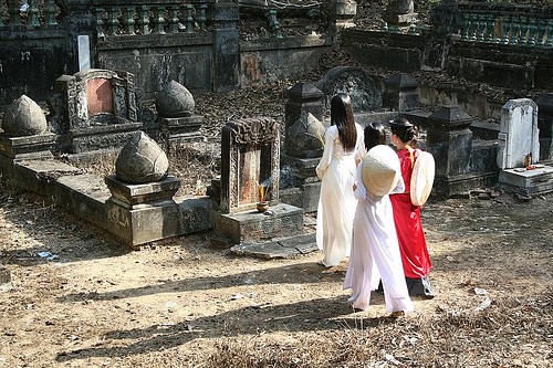 Tết Thanh minh năm Kỷ Hợi 2019 vào ngày nào? - Ảnh 1. Tết Thanh minh năm Kỷ Hợi 2019 vào ngày nào? - Ảnh 1.
