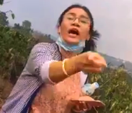 Nữ trưởng phòng nói gì khi bị tố xưng mày tao trong lúc thực thi công vụ - Ảnh 1. Nữ trưởng phòng nói gì khi bị tố xưng mày tao trong lúc thực thi công vụ - Ảnh 1.