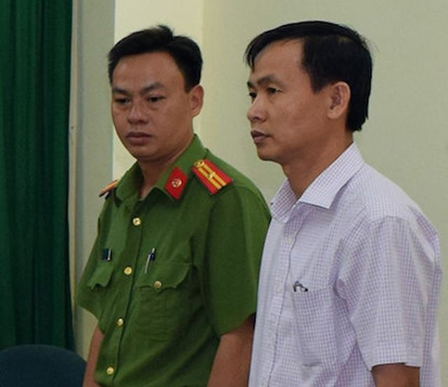 Cựu Giám đốc Công ty Lương thực Trà Vinh rút tiền Nhà nước mua 2 căn nhà riêng - Ảnh 1.