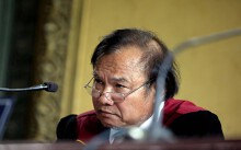 Vụ ly hôn nhà 'vua cà phê': 'Án phí không thể bảo đọc sai rồi đọc lại!'