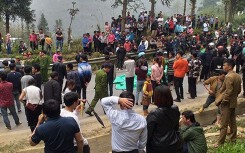 Vụ người dân “bắt đền” 400 triệu đối với hai tài xế: ‘Cần khởi tố vụ án để điều tra’