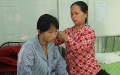 Rơi nước mắt nghe lời kể của nữ sinh lớp 9 bị đánh hội đồng, lột đồ giữa lớp: Nhiều lần bị bạn đánh, bắt nạt không kể lí do