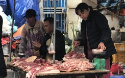 Dự báo giá heo hơi ngày 1/4: Đề xuất thành lập điểm phân phối thịt lợn an toàn để kích cầu