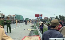 Ám ảnh vụ xe khách đâm vào đoàn người đưa tang: Nước mắt người ở lại!