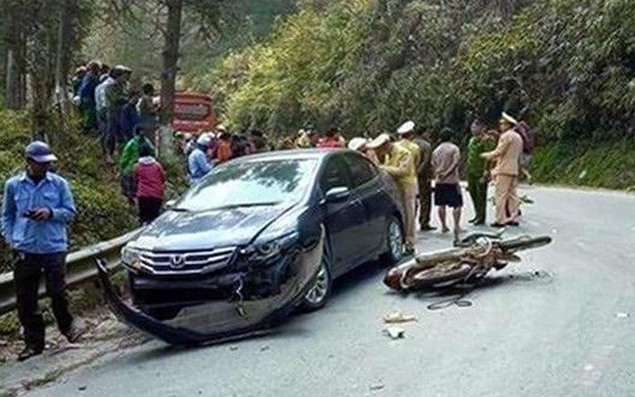 Vụ đòi "bồi thường" 400 triệu đồng sau tai nạn ở Lào Cai: "Ép" tài xế đưa tiền có thể bị xử lý hình sự?