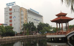 Hải Dương: Ăn nhầm bột thông bồn cầu, 44 học sinh tiểu học nhập viện