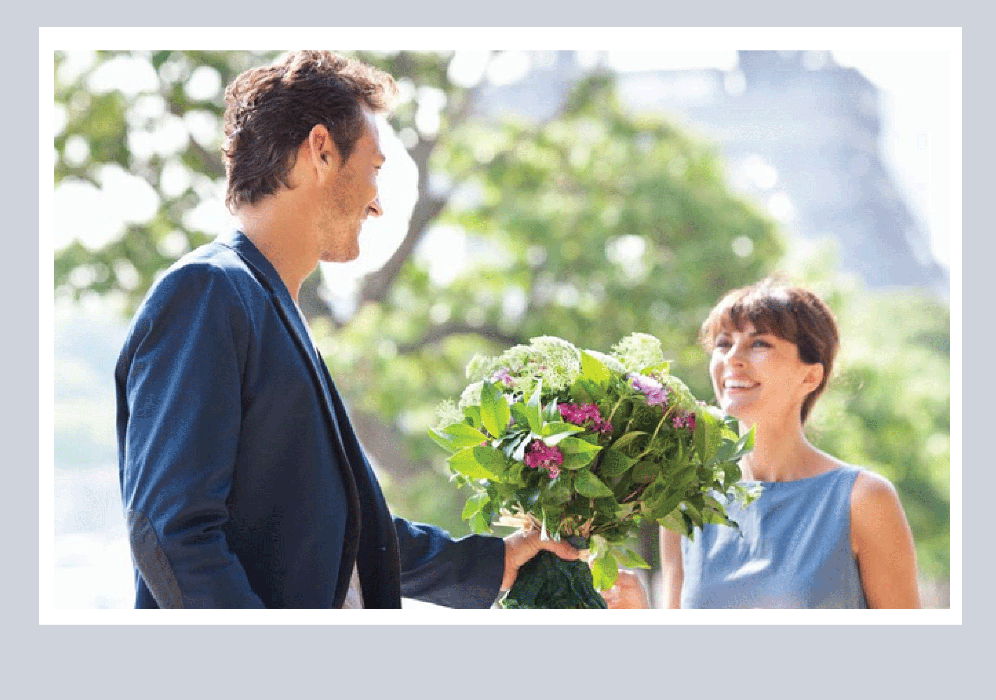 Những loại hoa ý nghĩa nhất để tặng bạn gái ngày 8/3 - Ảnh 1. Những loại hoa ý nghĩa nhất để tặng bạn gái ngày 8/3 - Ảnh 1.