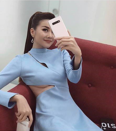 Sao Việt hôm nay (5/3): Minh Hằng kiều diễm, Phương Trinh Jolie khoe lưng trần gợi cảm  - Ảnh 10.