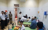 Vụ học sinh ăn nhầm bột thông bồn cầu ở Hải Dương: 'Bạn ấy bảo là trà lipton Thái'