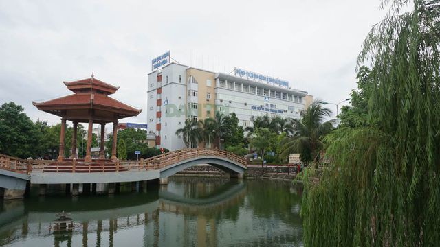 Vụ 46 học sinh tiểu học ăn bột thông bồn cầu ở Hải Dương: Vẫn còn 2 học sinh đang điều trị tích cực - Ảnh 1. Vụ 46 học sinh tiểu học ăn bột thông bồn cầu ở Hải Dương: Vẫn còn 2 học sinh đang điều trị tích cực - Ảnh 1.