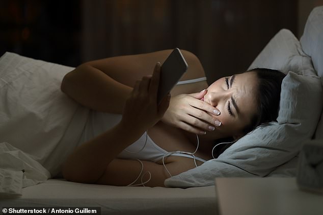 Người vợ bất ngờ phát hiện chồng mình là diễn viên phim đồng tính nam sau khi vô tình nhìn thấy điều này - Ảnh 1. Người vợ bất ngờ phát hiện chồng mình là diễn viên phim đồng tính nam sau khi vô tình nhìn thấy điều này - Ảnh 1.