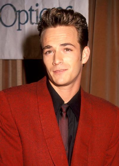 Vẻ điển trai của tài tử Luke Perry thời trẻ khiến khán giả mê mẩn - Ảnh 6. Vẻ điển trai của tài tử Luke Perry thời trẻ khiến khán giả mê mẩn - Ảnh 6.