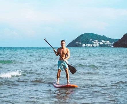 Sao Việt hôm nay (7/3): Đỗ Nhật Hà thướt tha trong trang phục dạ hội, Trương Quỳnh Anh tình tứ bên chàng trai lạ - Ảnh 8. Sao Việt hôm nay (7/3): Đỗ Nhật Hà thướt tha trong trang phục dạ hội, Trương Quỳnh Anh tình tứ bên chàng trai lạ - Ảnh 8.