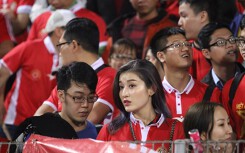 Bạn gái Bùi Tiến Dũng đọ sắc Á hậu Huyền My 'đốt nóng' khán đài derby thủ đô, tiếp lửa Viettel vs Hà Nội FC