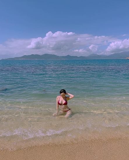 Sao Việt hôm nay (7/3): Đỗ Nhật Hà thướt tha trong trang phục dạ hội, Trương Quỳnh Anh tình tứ bên chàng trai lạ - Ảnh 9. Sao Việt hôm nay (7/3): Đỗ Nhật Hà thướt tha trong trang phục dạ hội, Trương Quỳnh Anh tình tứ bên chàng trai lạ - Ảnh 9.