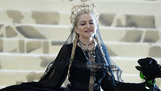 Âm nhạc Madonna vẫn gây tranh cãi sau 30 năm phát hành - Ảnh 5. Âm nhạc Madonna vẫn gây tranh cãi sau 30 năm phát hành - Ảnh 5.