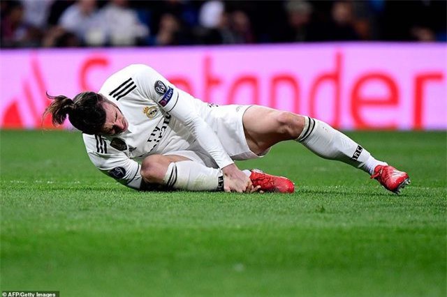 Những khoảnh khắc Real Madrid sụp đổ ở Bernabeu, trở thành cựu vương Champions League - Ảnh 19. Những khoảnh khắc Real Madrid sụp đổ ở Bernabeu, trở thành cựu vương Champions League - Ảnh 19.